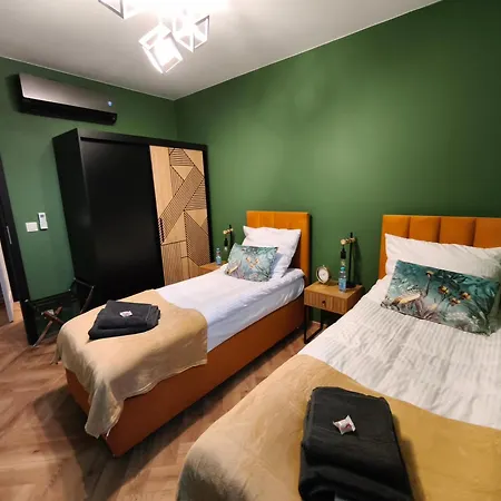 Apartman Luksusowy Apartament, Duzy Parking, Zameldowanie 24h, Fv, Ekspres, Xbox, Klimatyzacja, Dwie Sypialnie, Kuchnia I Salon, Samo Centrum Miasta, *