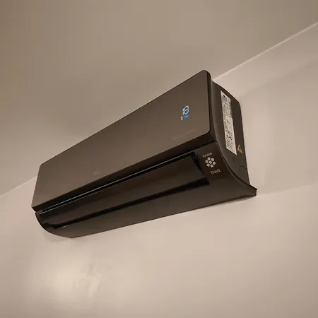 W Centrum Luksusowy Apartament, Duzy Parking, Zameldowanie 24h, Fv, Ekspres, Xbox, Klimatyzacja, Dwie Sypialnie, Kuchnia I Salon, Samo Centrum Miasta, דירה *