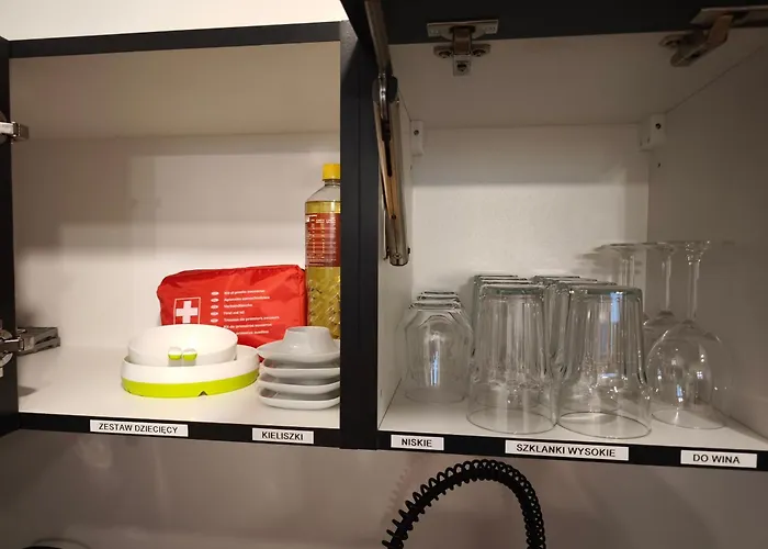 W Centrum Luksusowy Apartament, Duzy Parking, Zameldowanie 24h, Fv, Ekspres, Xbox, Klimatyzacja, Dwie Sypialnie, Kuchnia I Salon, Samo Centrum Miasta, Lägenhet Starogard Gdański