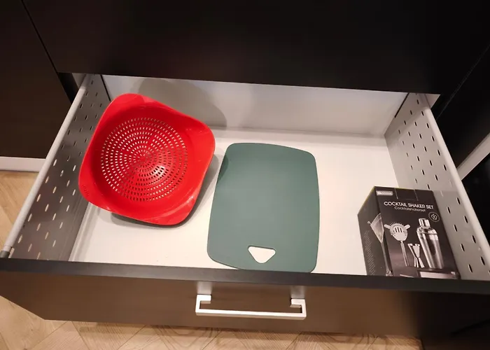 W Centrum Luksusowy Apartament, Duzy Parking, Zameldowanie 24h, Fv, Ekspres, Xbox, Klimatyzacja, Dwie Sypialnie, Kuchnia I Salon, Samo Centrum Miasta,